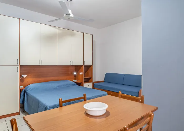 Cozy X2 - W/ Balcony Daire *